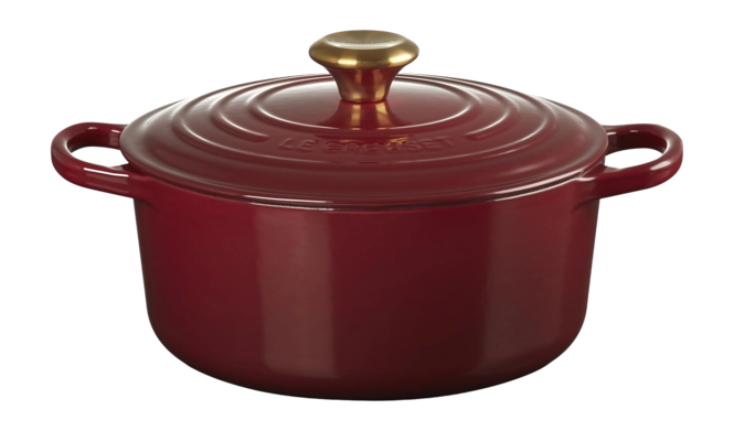 le creuset signature round garnet casserole 22 cm