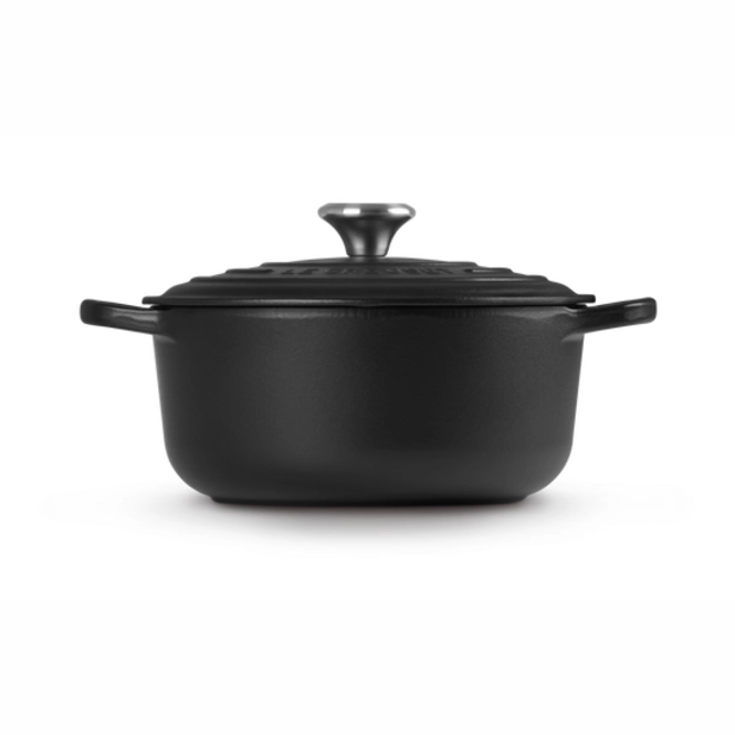 le creuset signature black casserole 20 cm