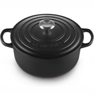 le creuset signature black casserole 20 cm